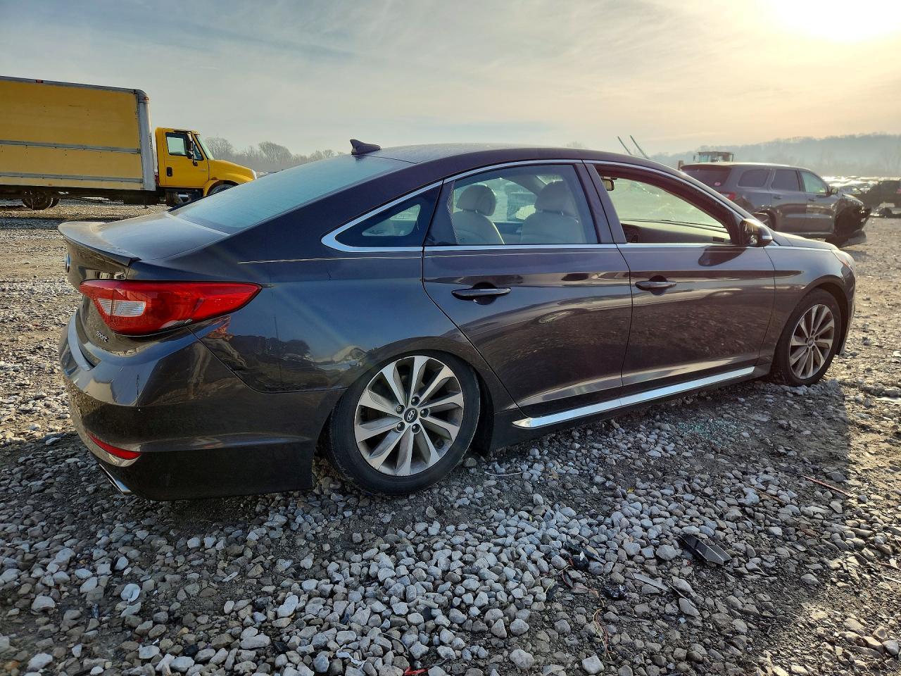 2015 Hyundai Sonata Sport - Image 3