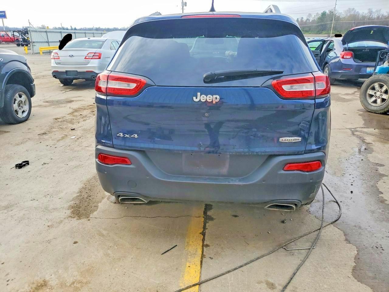 2018 Jeep Cherokee Latitude Plus - Image 6