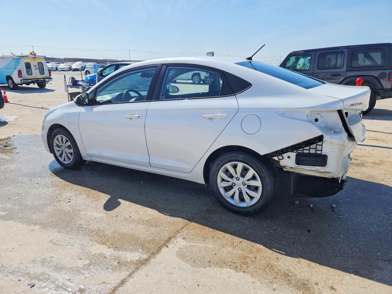 2019 Hyundai Accent Se - Фото 2