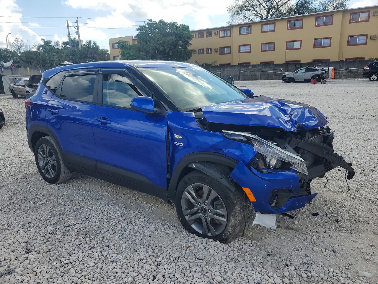 2022 Kia Seltos Lx - Image 4