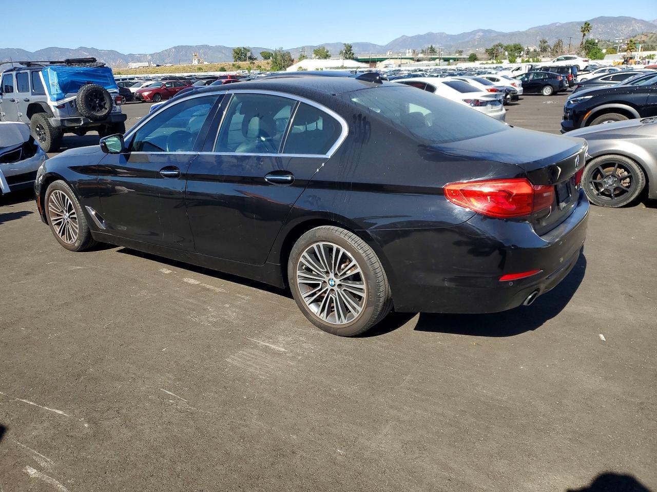 2018 BMW 530 - Image 2