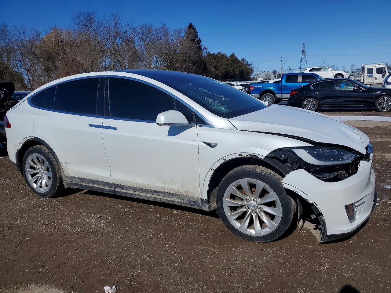 2018 Tesla Model X - Фото 4