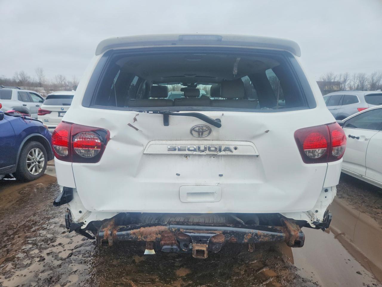 2018 Toyota Sequoia Sr5 - Фото 6