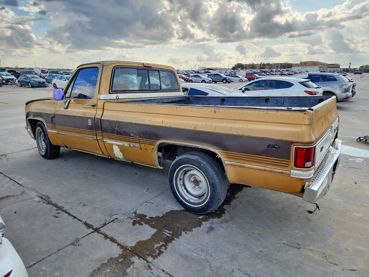 1986 Chevrolet C10 - Image 2