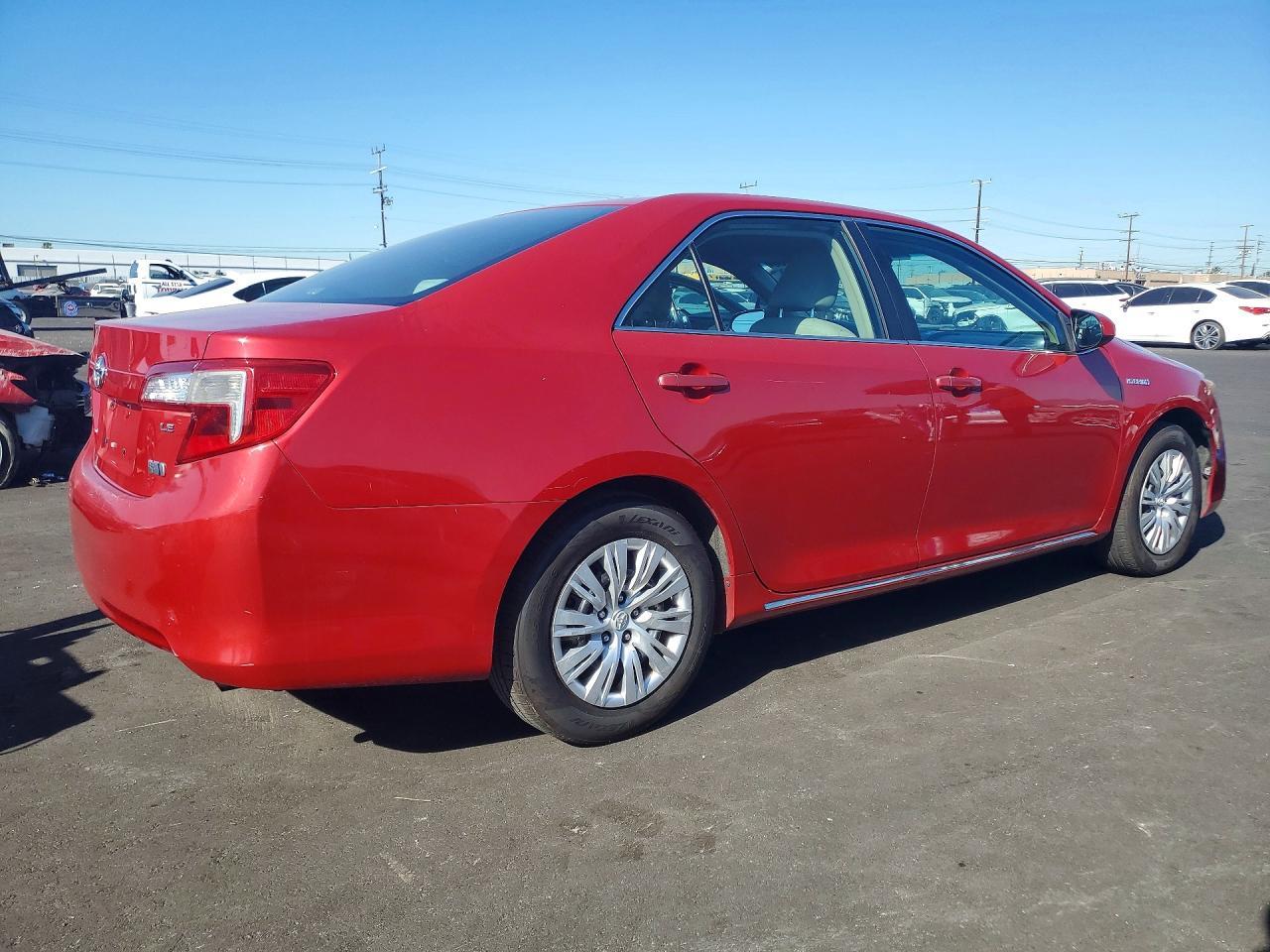 2014 Toyota Camry Hybrid Le - Фото 3