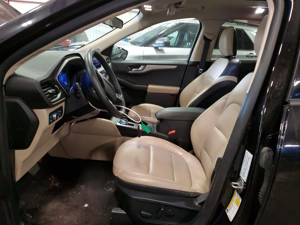 2020 Ford Escape - Фото 7