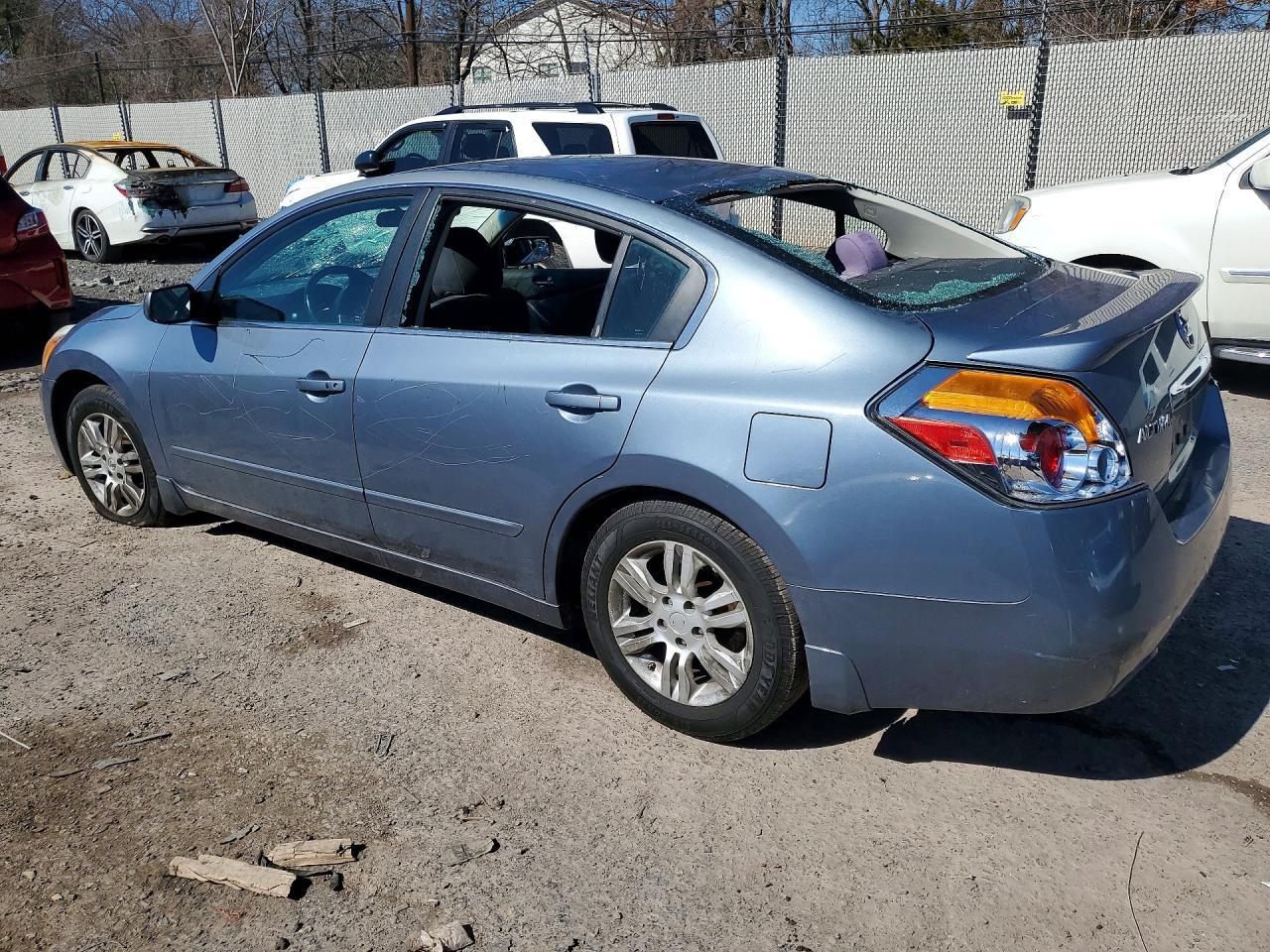2012 Nissan Altima 2.5 - Фото 2