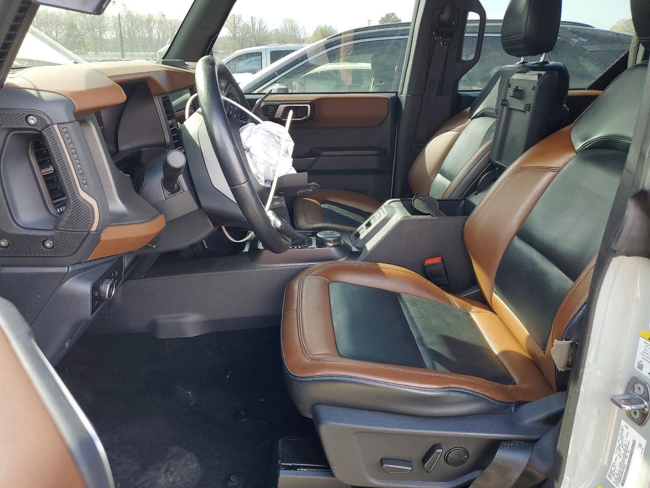 2024 Ford Bronco Outer Banks - Фото 7