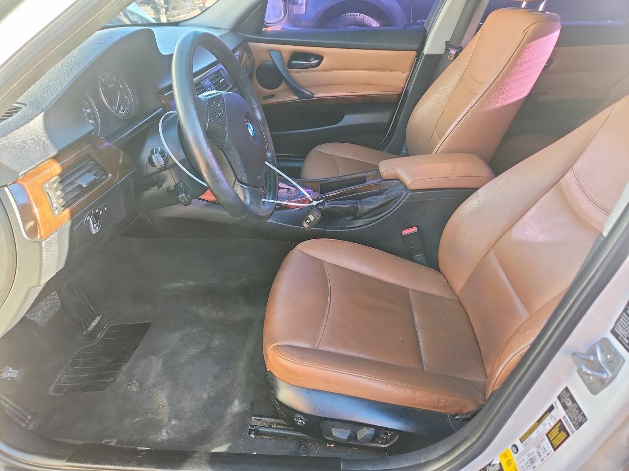 2011 BMW 328 Xi Sulev - Image 7