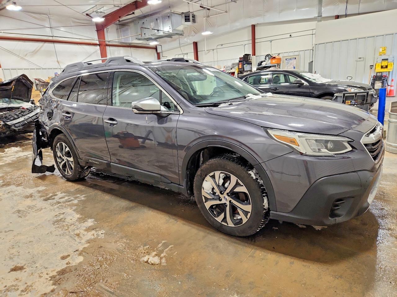 2020 Subaru Outback Touring - Image 4