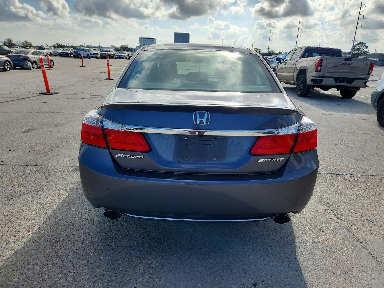 2015 Honda Accord Sport - Image 6