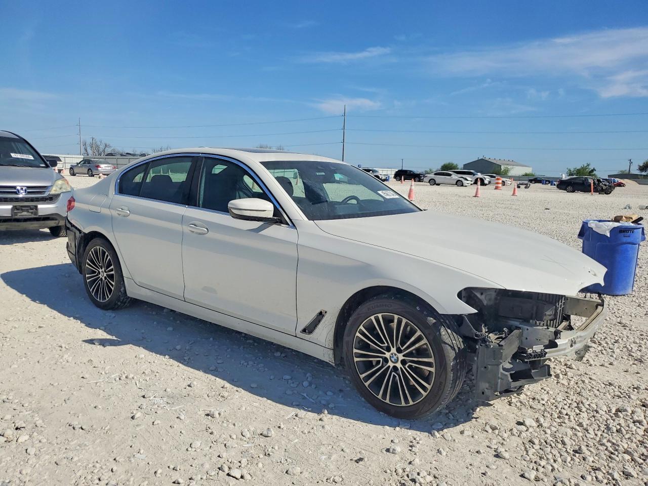 2020 BMW 530 I - Image 4