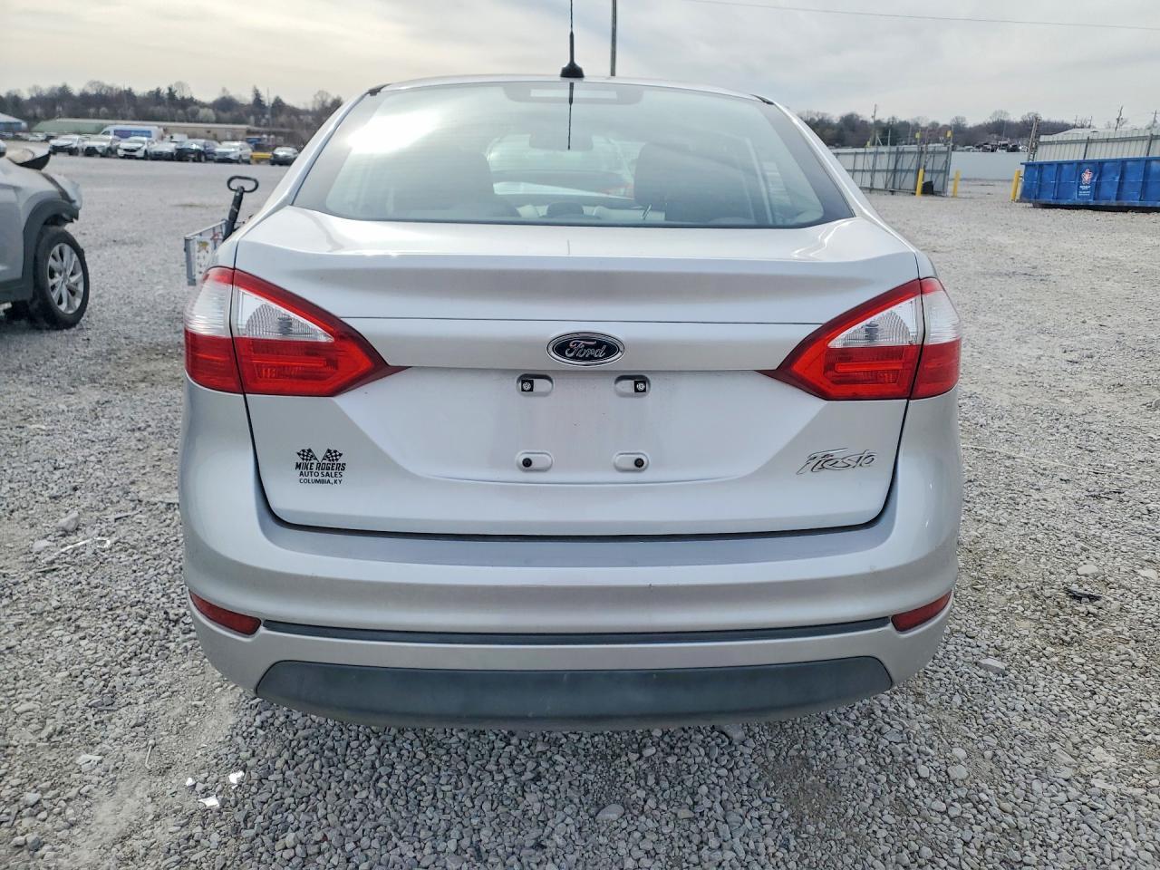 2017 Ford Fiesta S - Фото 6