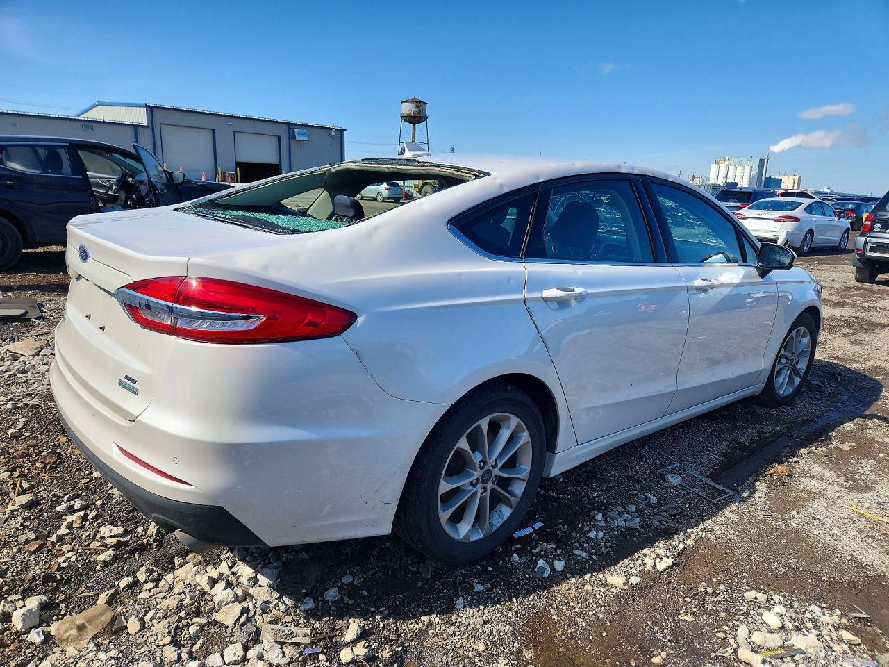 2020 Ford Fusion Se - Фото 3
