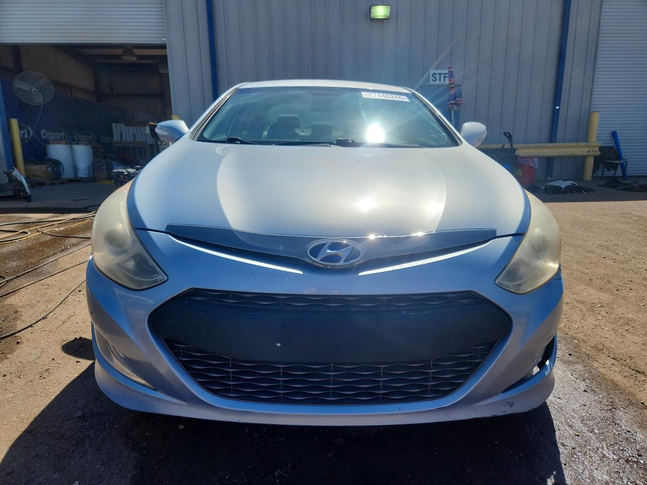 2013 Hyundai Sonata Hybrid Base - Image 5