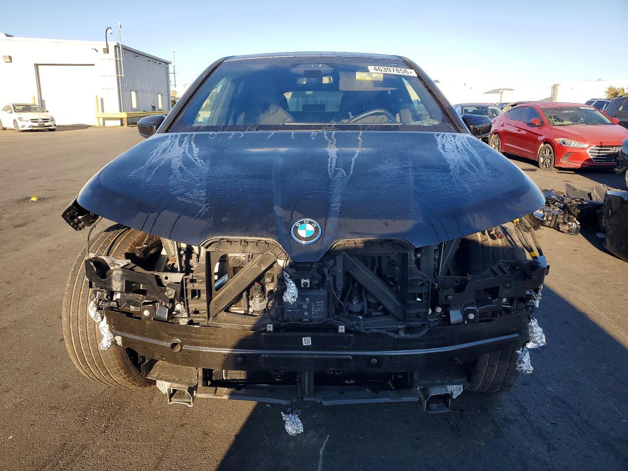 2025 BMW Ix xDrive50 - Фото 5