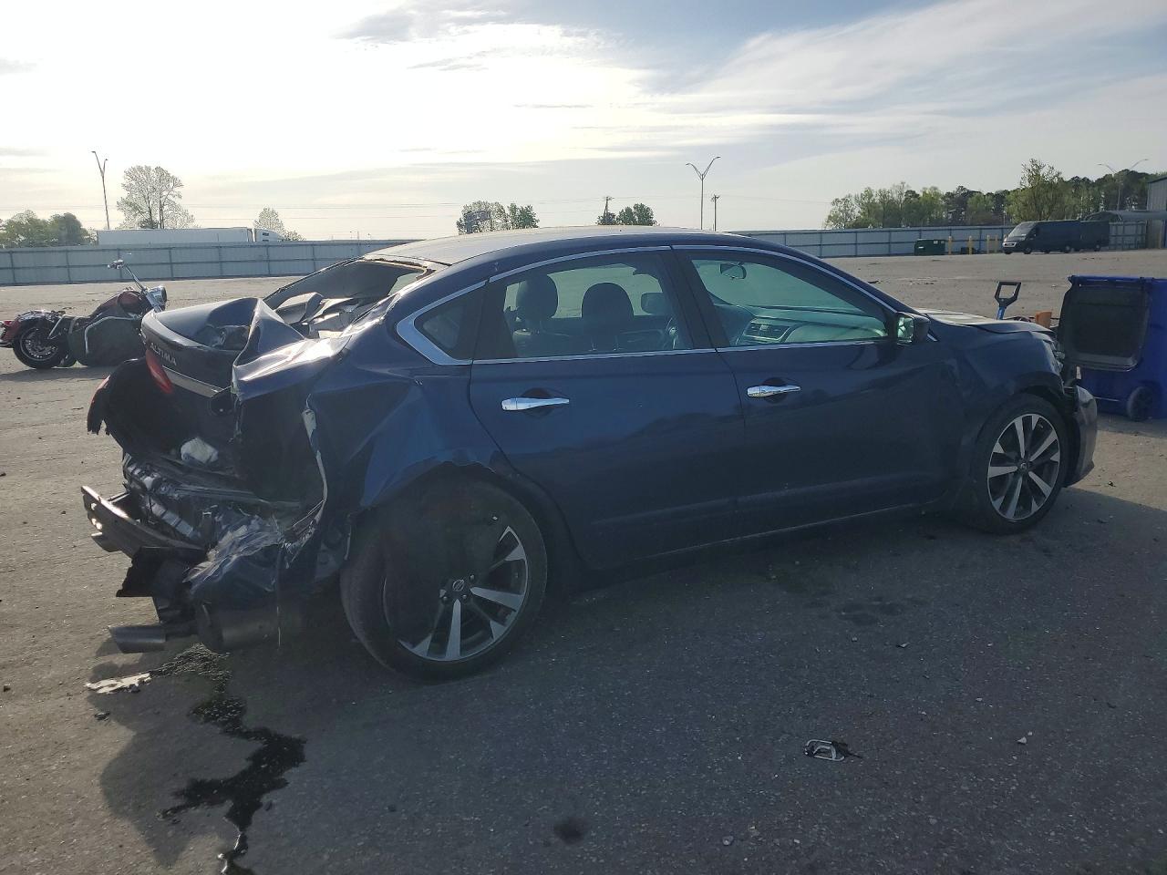 2016 Nissan Altima 2.5 Sr - Image 3