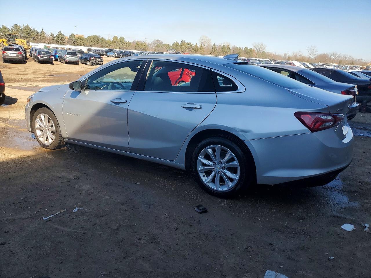 2020 Chevrolet Malibu Lt - Image 2