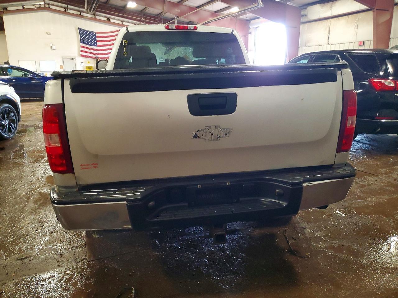 2011 Chevrolet Silverado K1500 Ls - Image 6