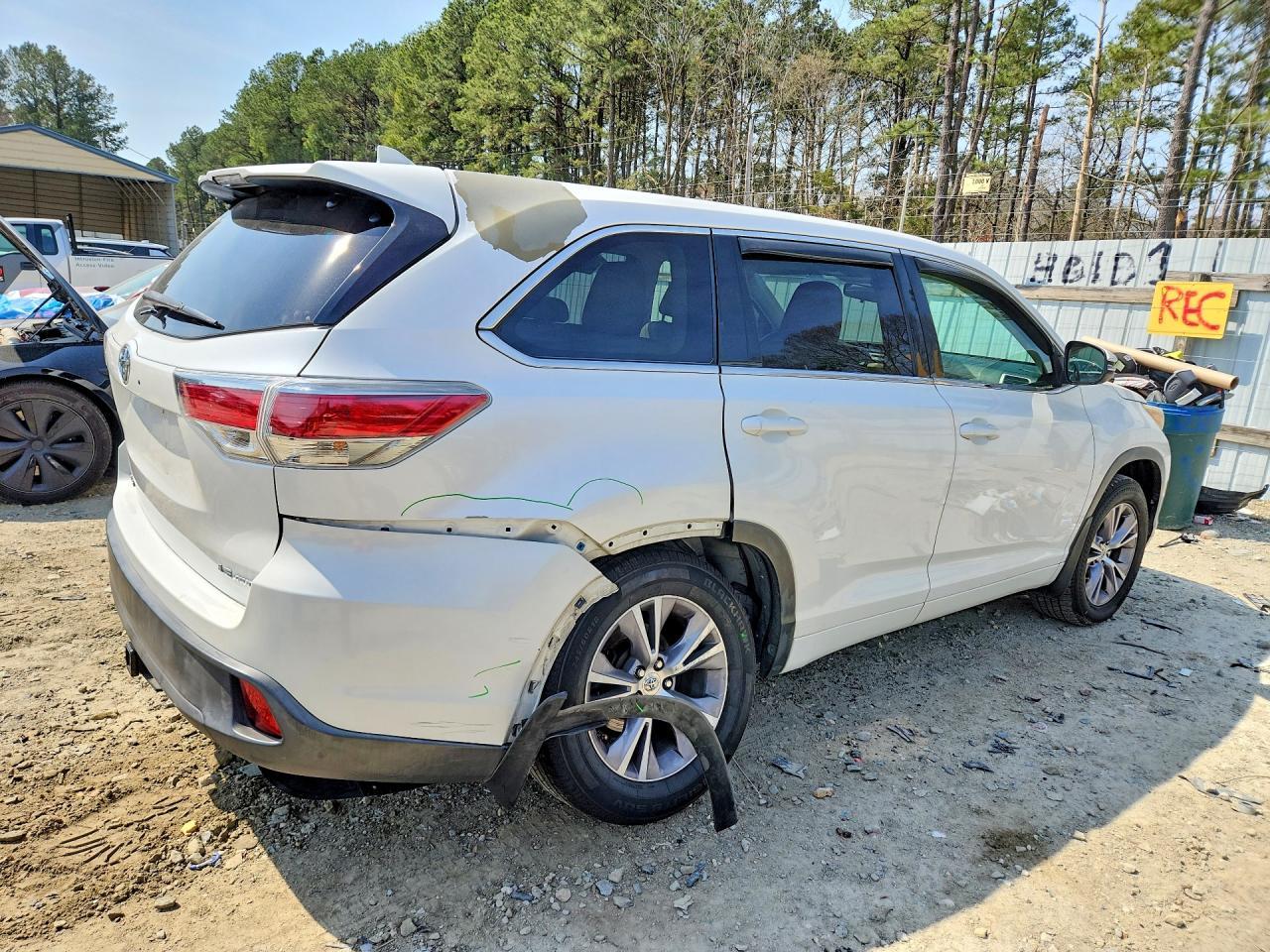 2015 Toyota Highlander Le Plus - Фото 3