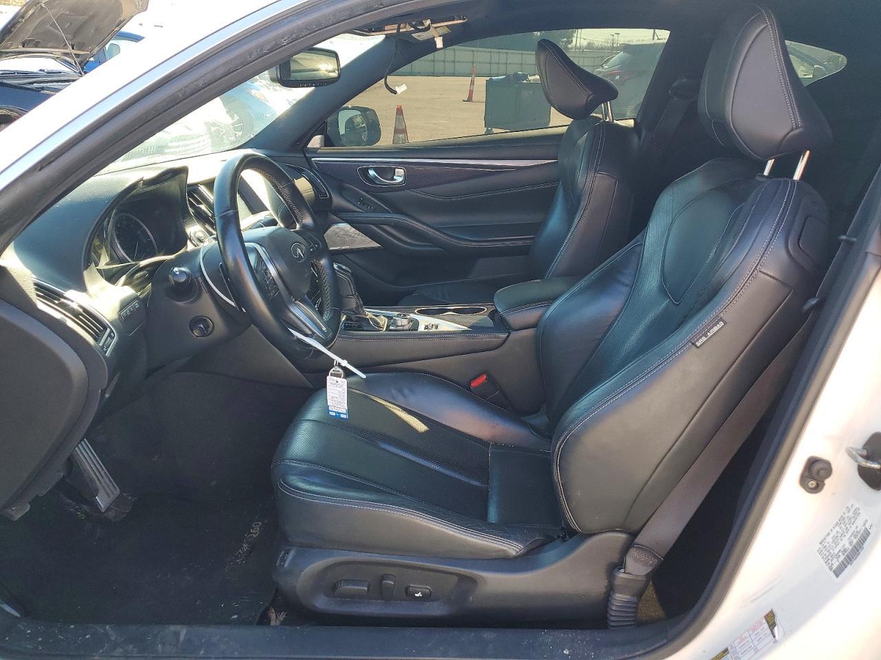 2017 Infiniti Q60 Red Sport 400 - Image 7