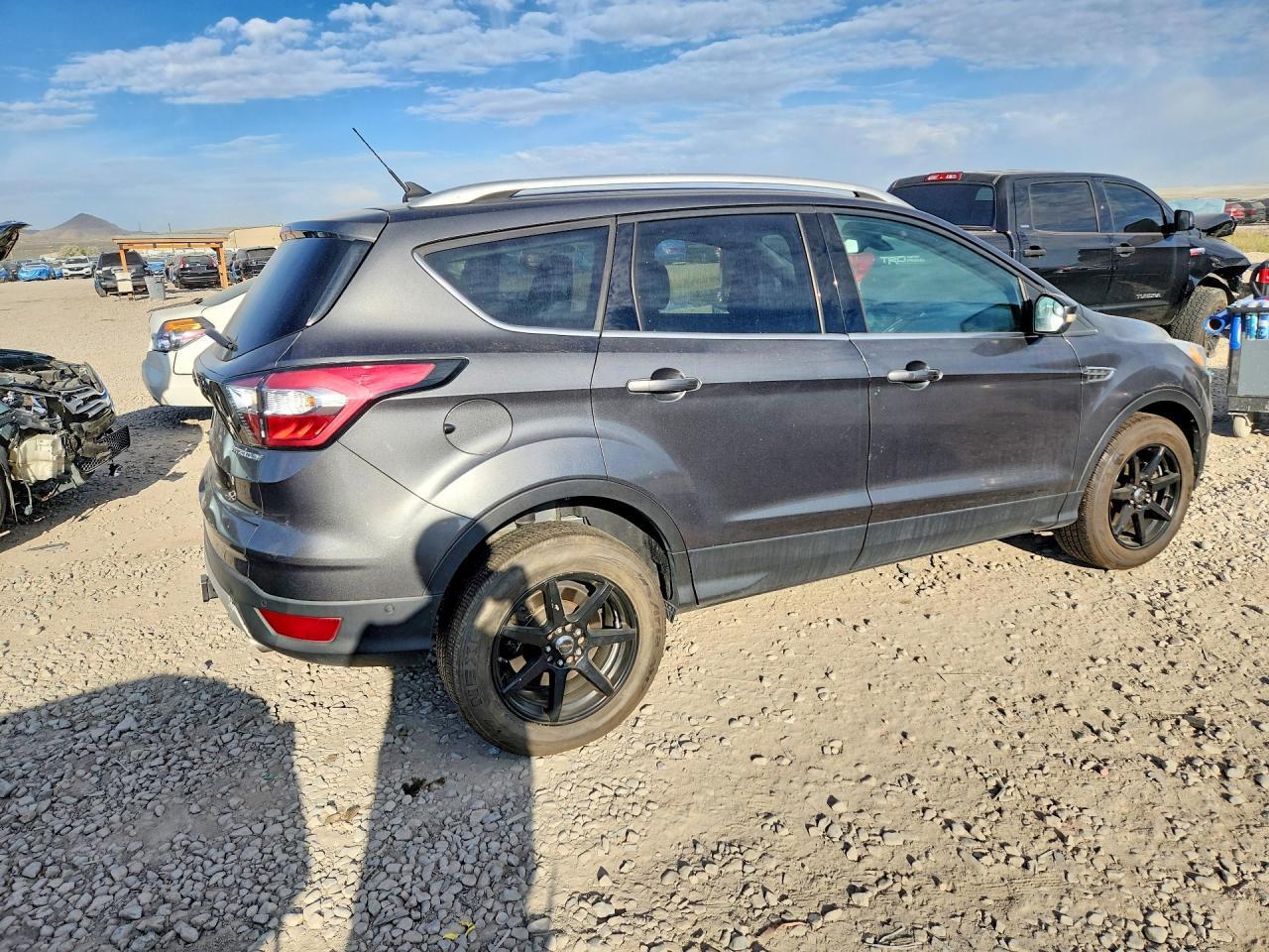 2018 Ford Escape Titanium - Фото 3