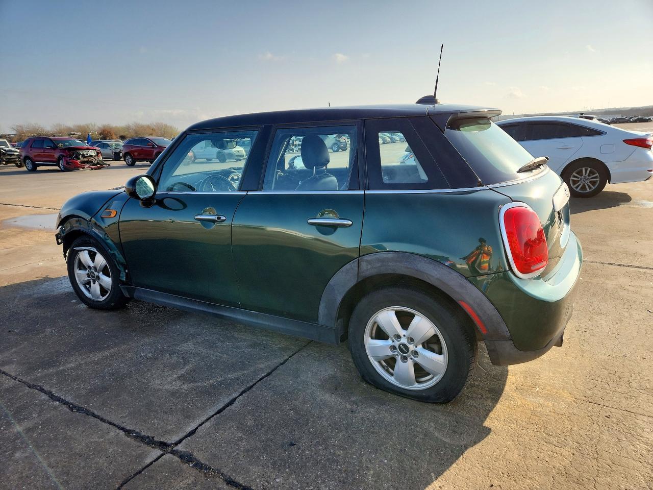 2015 Mini Cooper - Image 2
