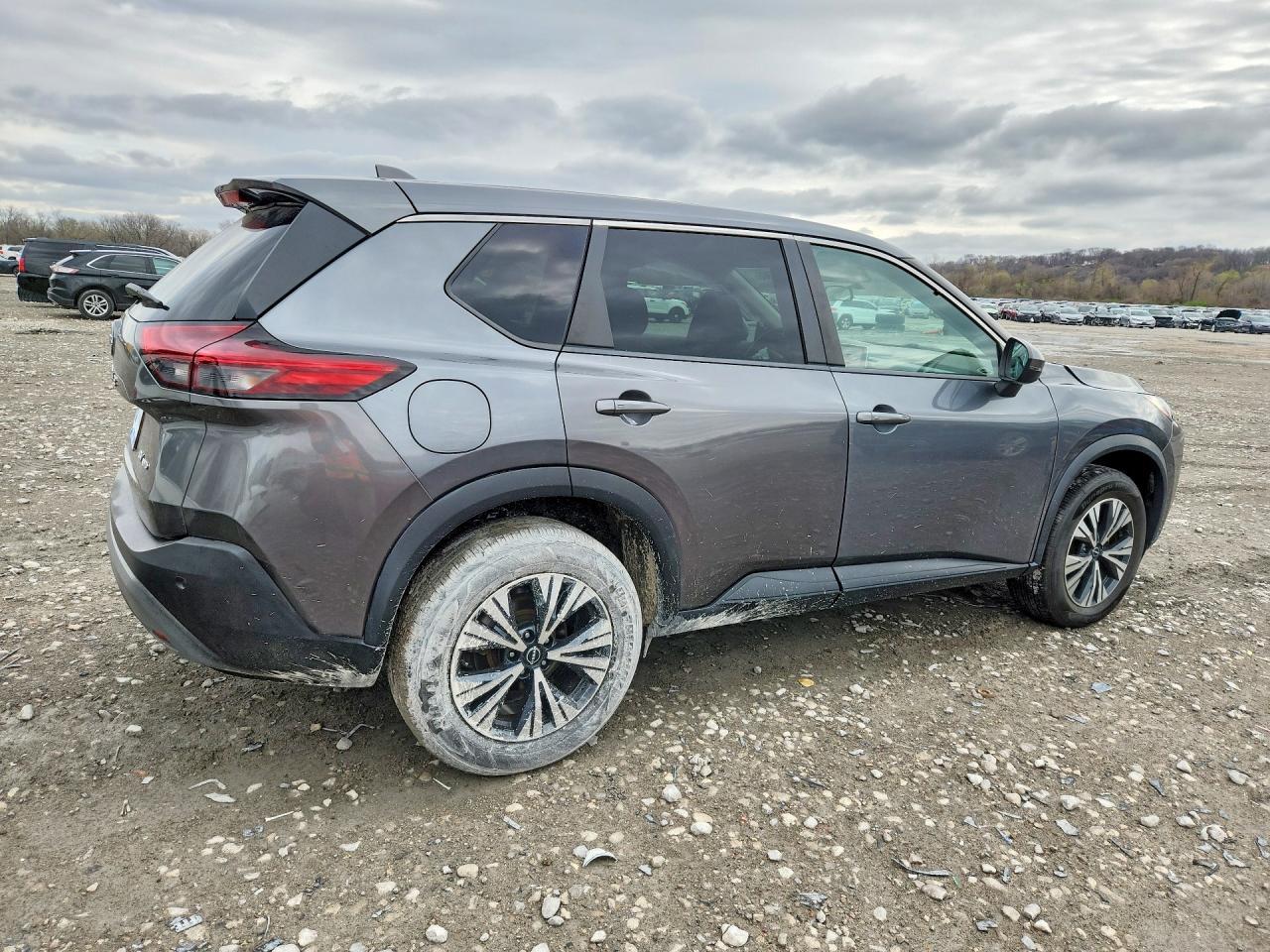 2022 Nissan Rogue Sv - Фото 3