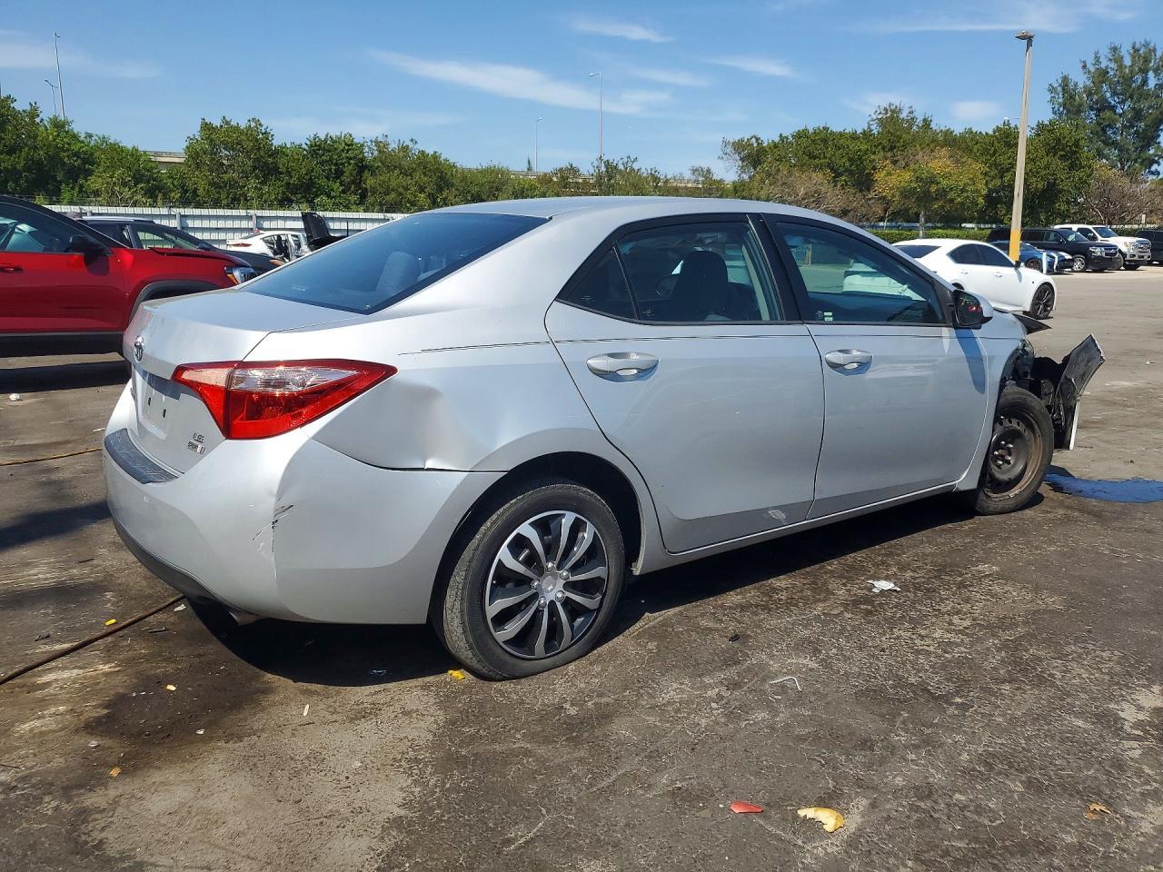 2017 Toyota Corolla Le - Image 3