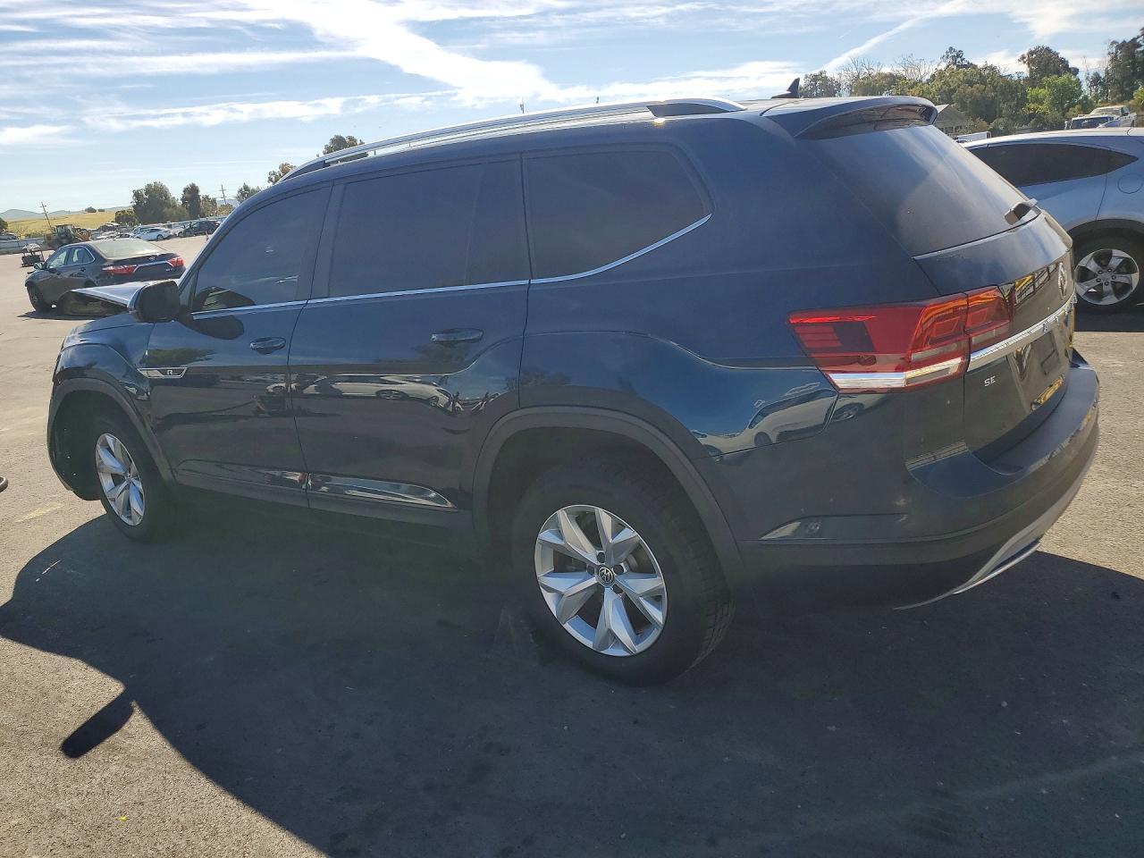 2018 Volkswagen Atlas Se - Фото 2