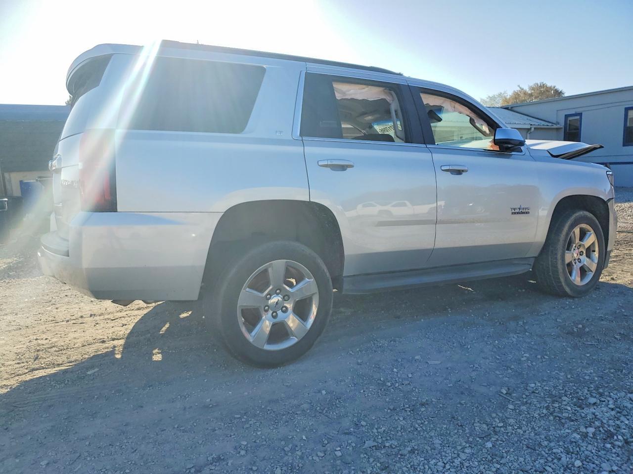 2016 Chevrolet Tahoe - Фото 3