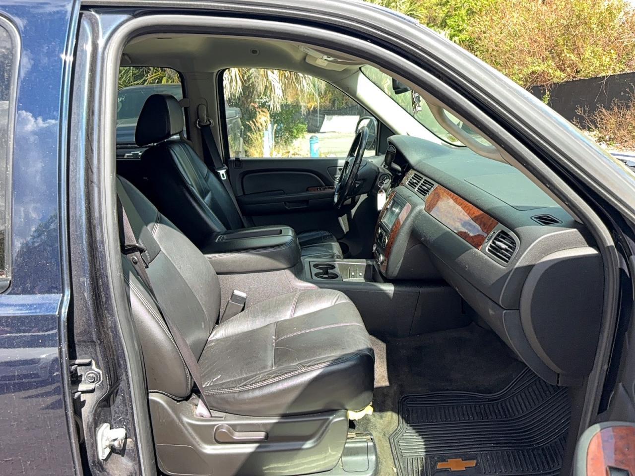 2007 Chevrolet Suburban K1500 - Image 5