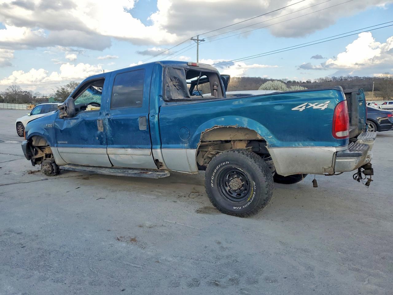 2001 Ford F250 Super Duty - Image 2