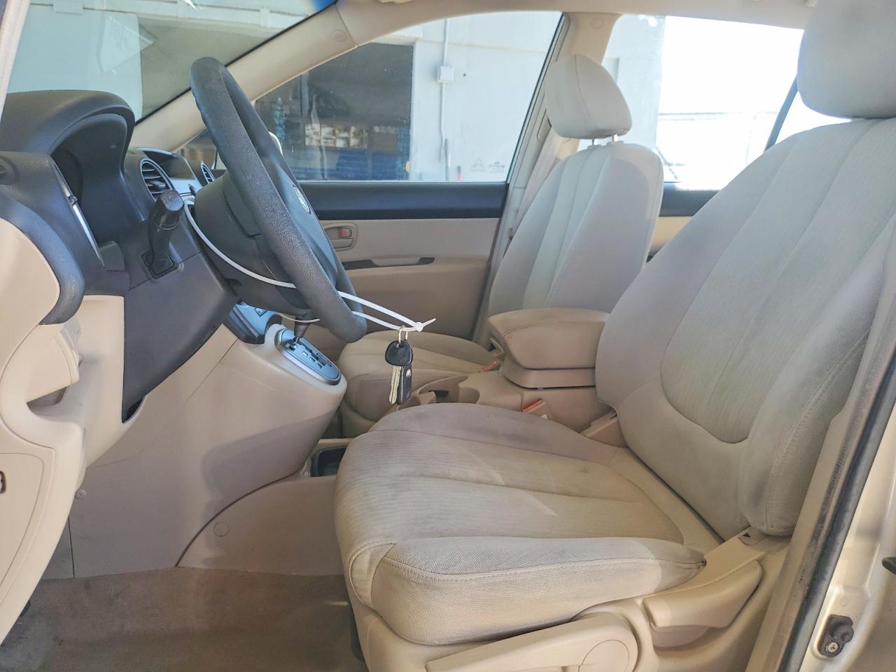 2007 Kia Rondo Lx - Фото 7