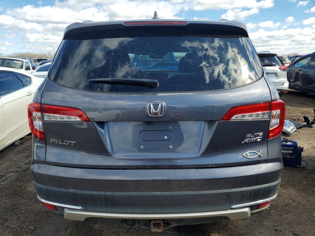 2019 Honda Pilot Elite - Image 6
