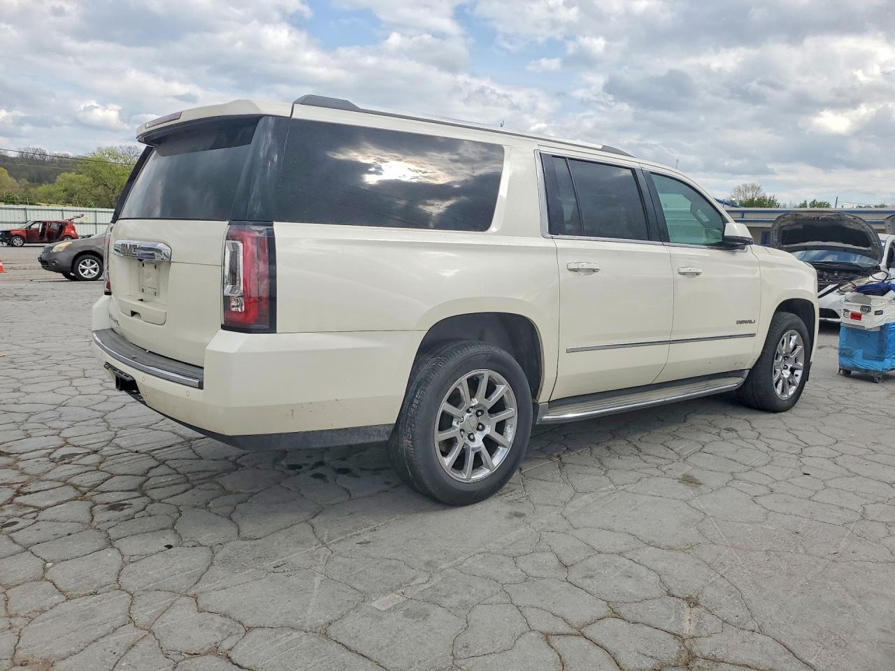 2015 GMC Yukon Xl Denali - Фото 3