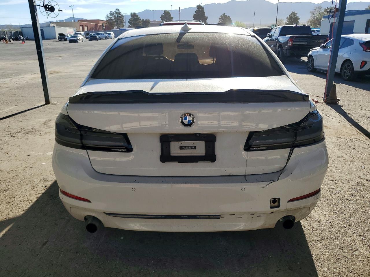 2020 BMW 530 I - Image 6