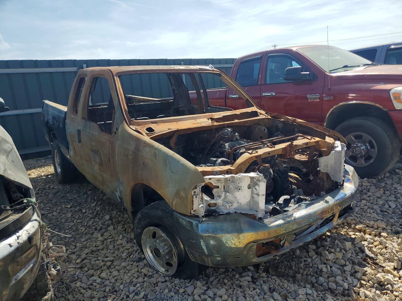 2000 Ford F250 Super Duty - Image 4