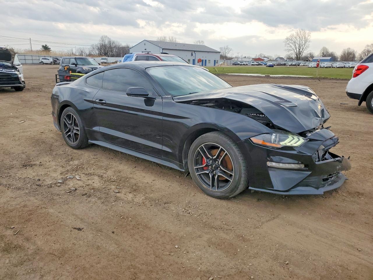 2019 Ford Mustang - Image 4