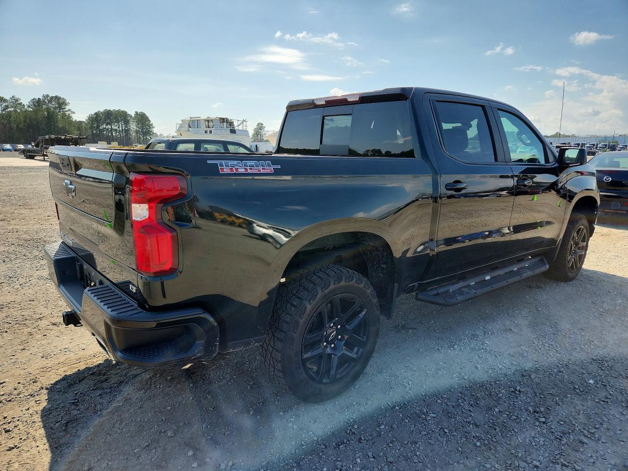 2021 Chevrolet Silverado K1500 Lt Trail Boss - Фото 3