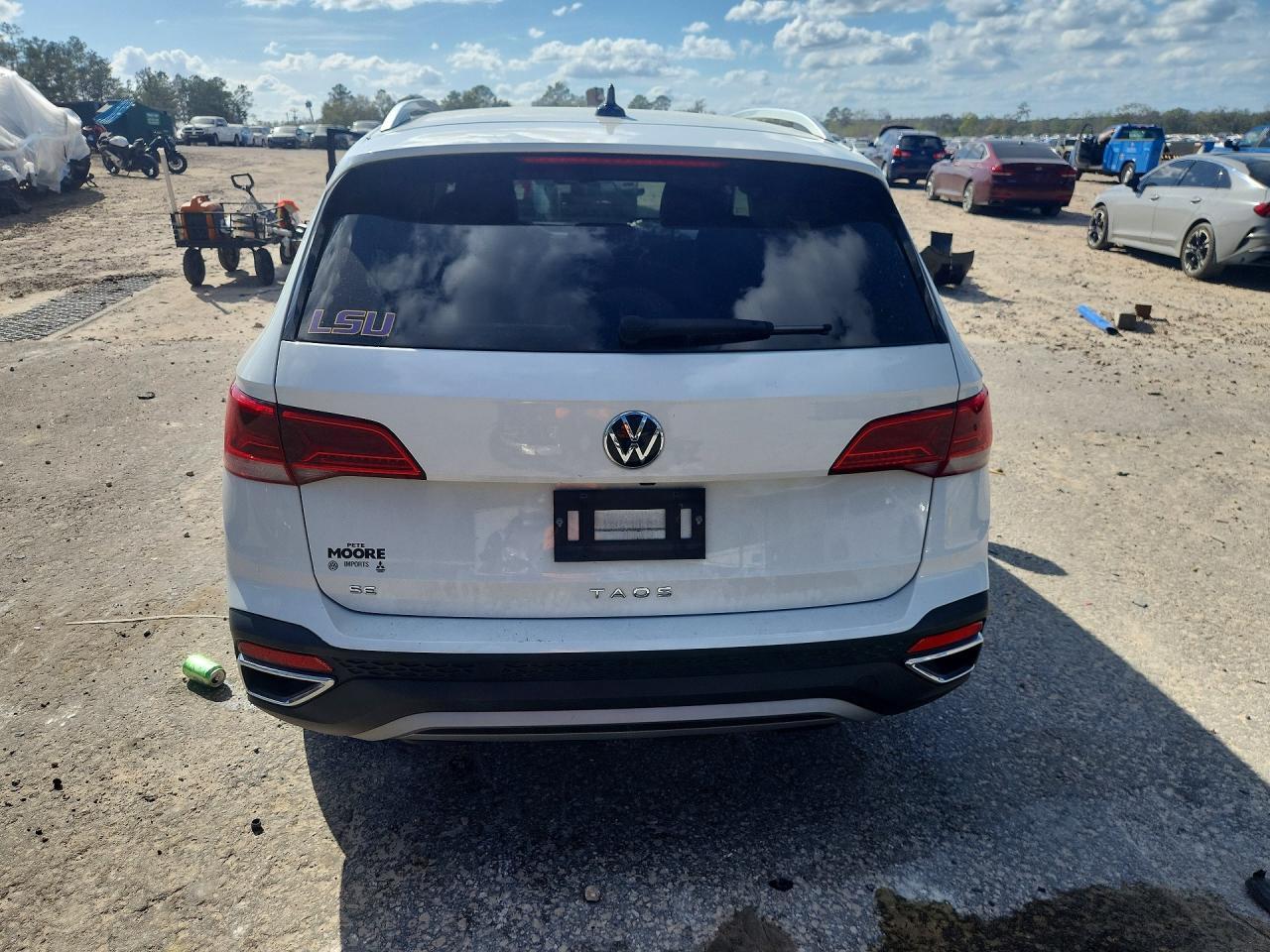 2023 Volkswagen Taos Se - Фото 6