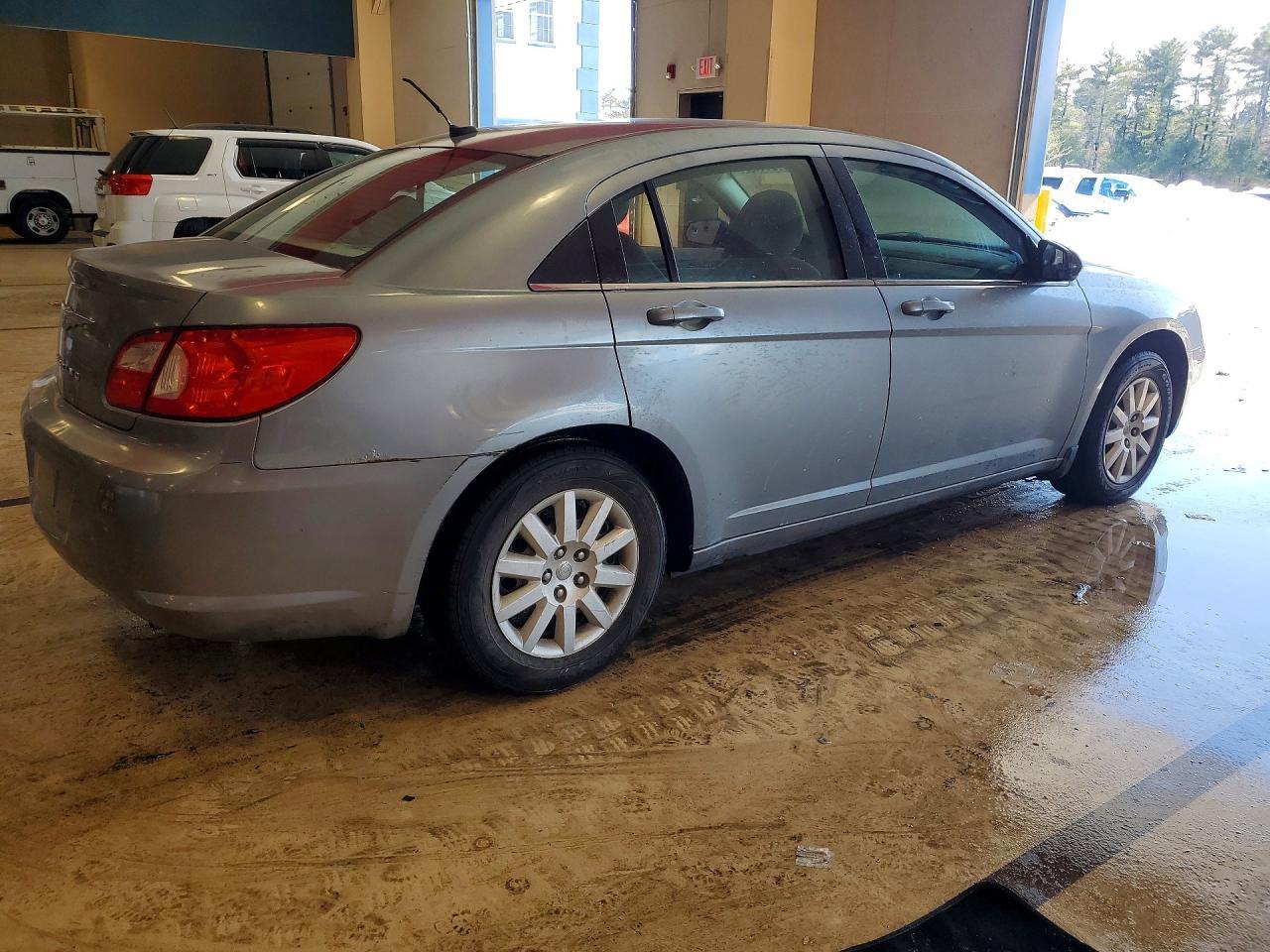 2008 Chrysler Sebring - Image 3