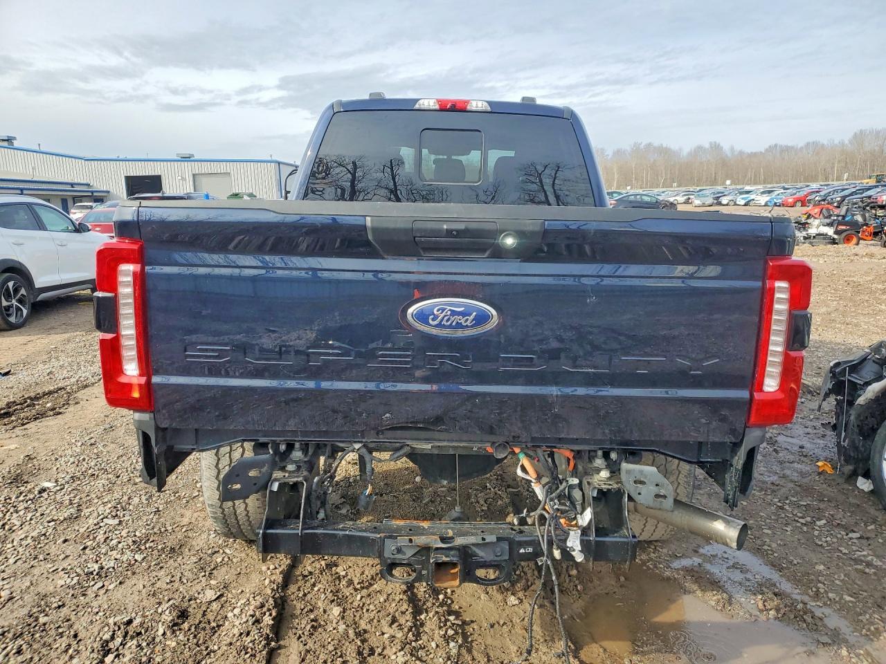 2025 Ford F250 Super Duty - Фото 6