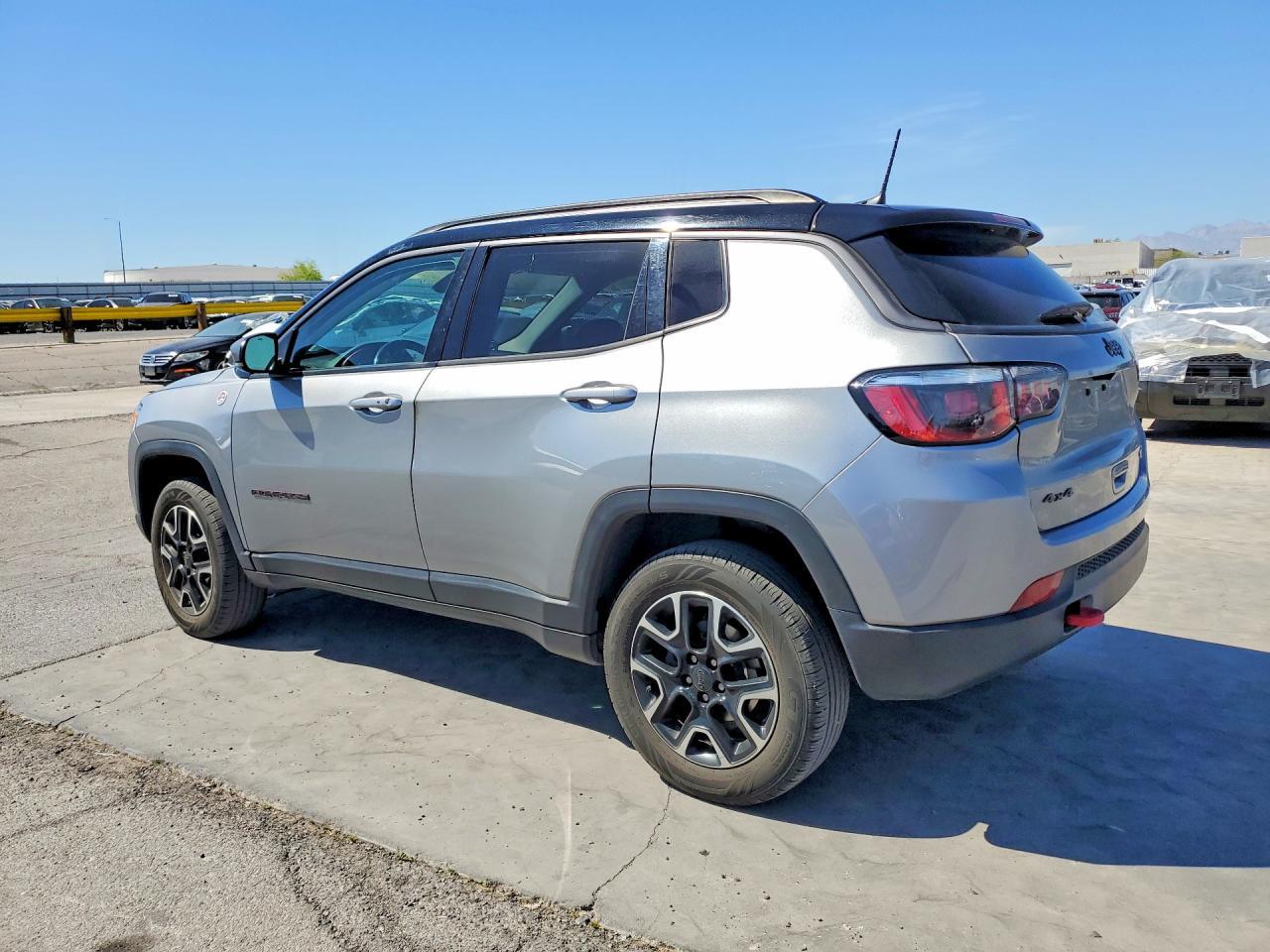 2020 Jeep Compass Trailhawk - Фото 2