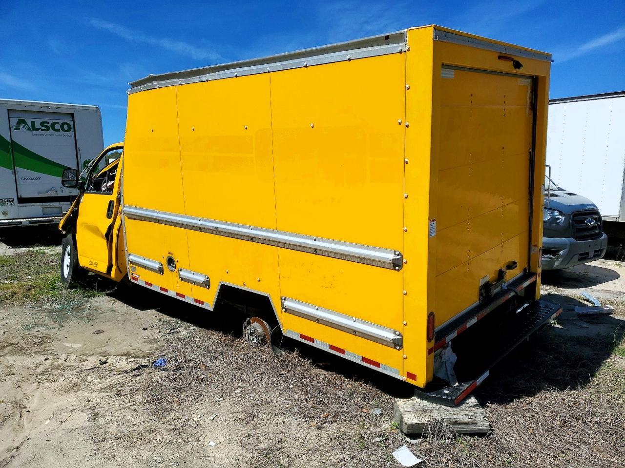 2021 GMC Savana Box Truck - Фото 3