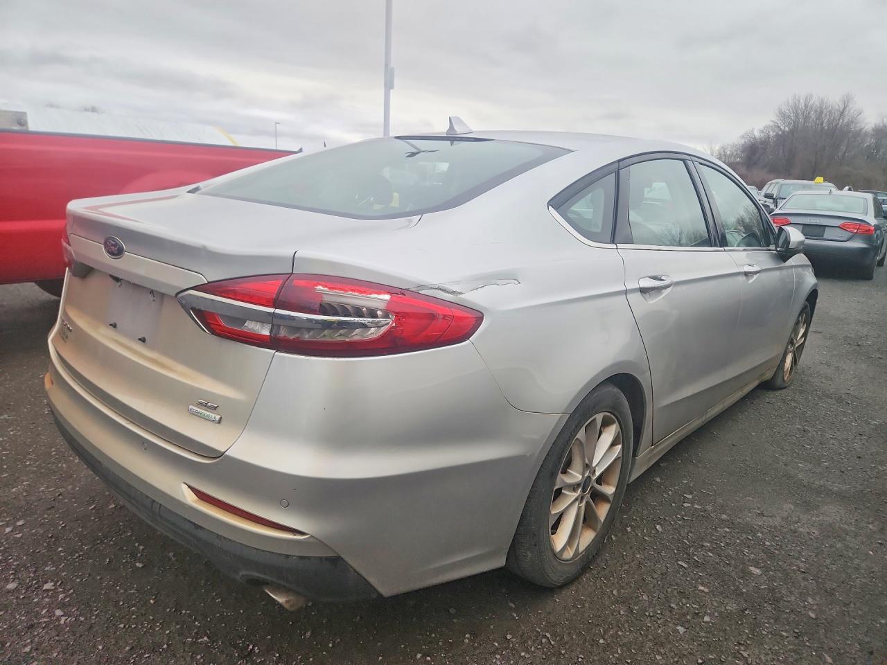 2019 Ford Fusion Se - Фото 3