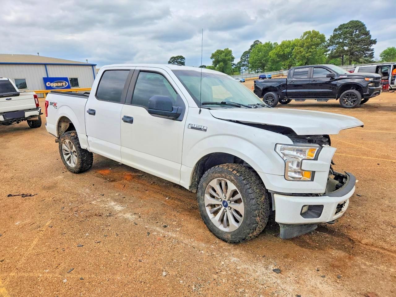 2017 Ford F150 Supercrew - Image 4