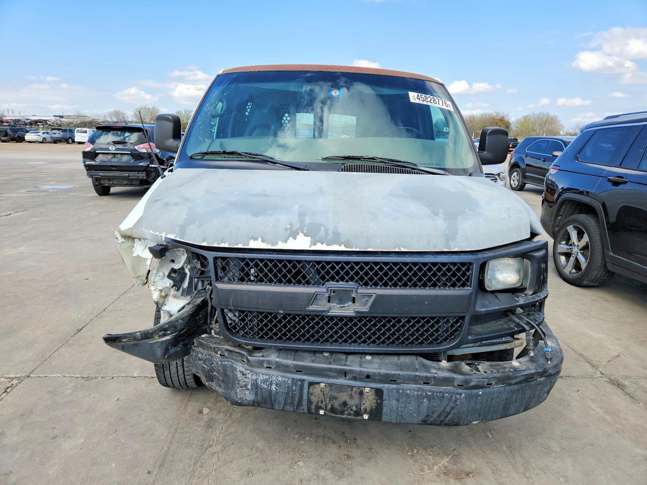 2004 Chevrolet Express 1500 Delivery Van - Фото 5
