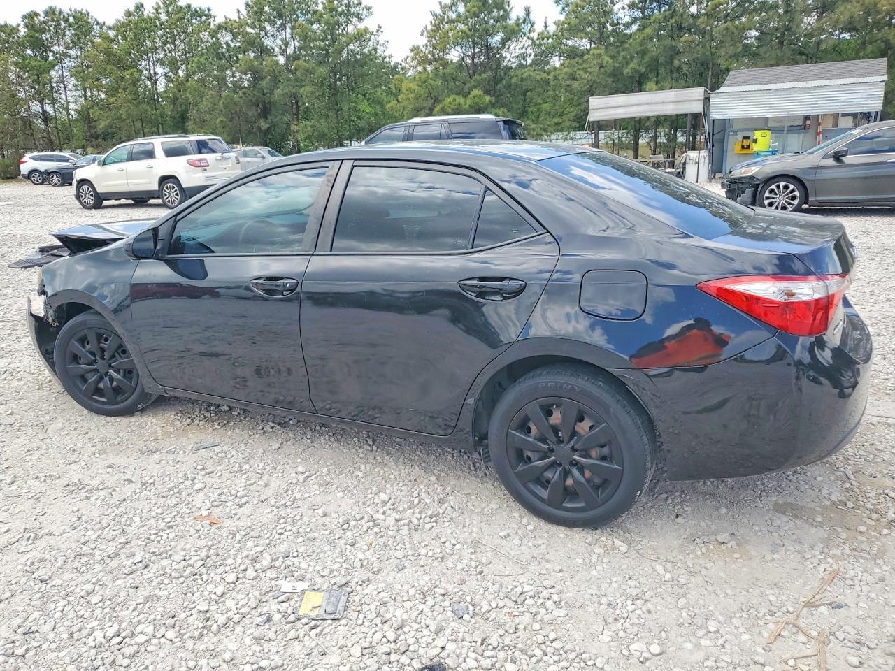 2015 Toyota Corolla Le - Фото 2