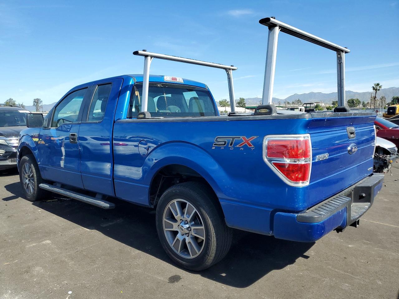 2014 Ford F150 Super Cab - Фото 2